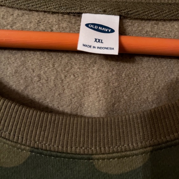 XXL Old Navy camouflage sweatshirt - Picture 2 of 5